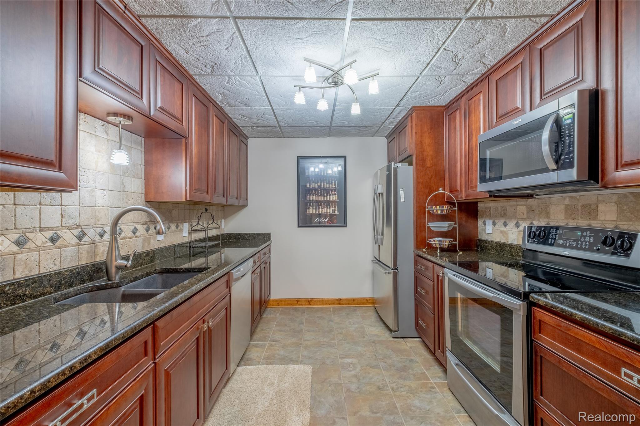 Davison City, Michigan 48423, United States, 4 Bedrooms Bedrooms, ,5 BathroomsBathrooms,Residential,Active,177816