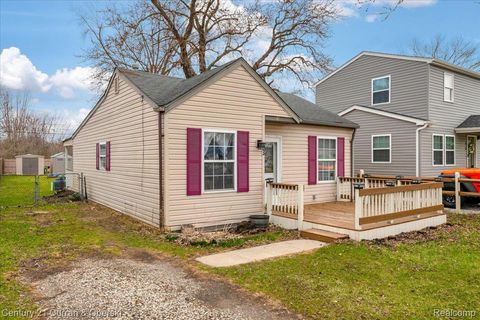 63 Kessler Street Frenchtown Township MI 48162