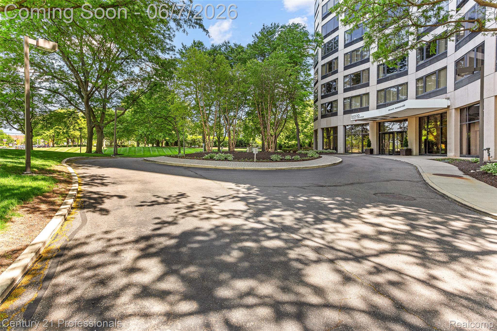 5000 Town Center #1605
