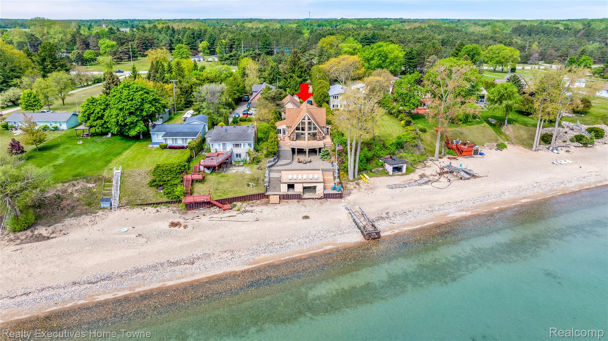 8648 Lakeshore Road