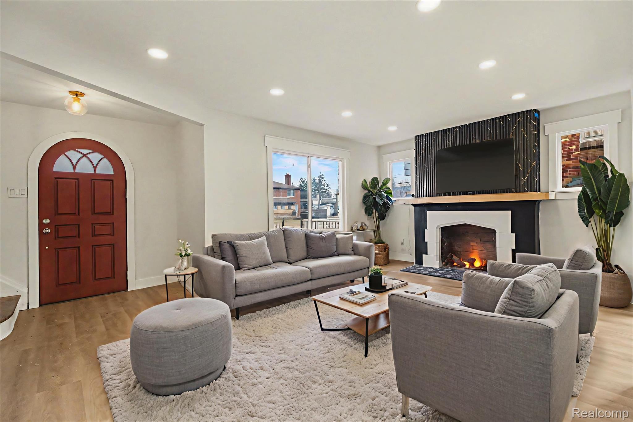 17145 Wisconsin Street