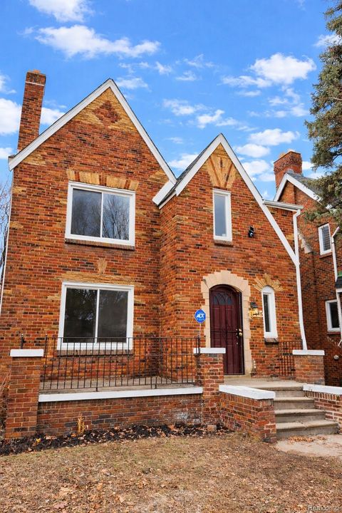 17145 Wisconsin Street Detroit City MI 48221