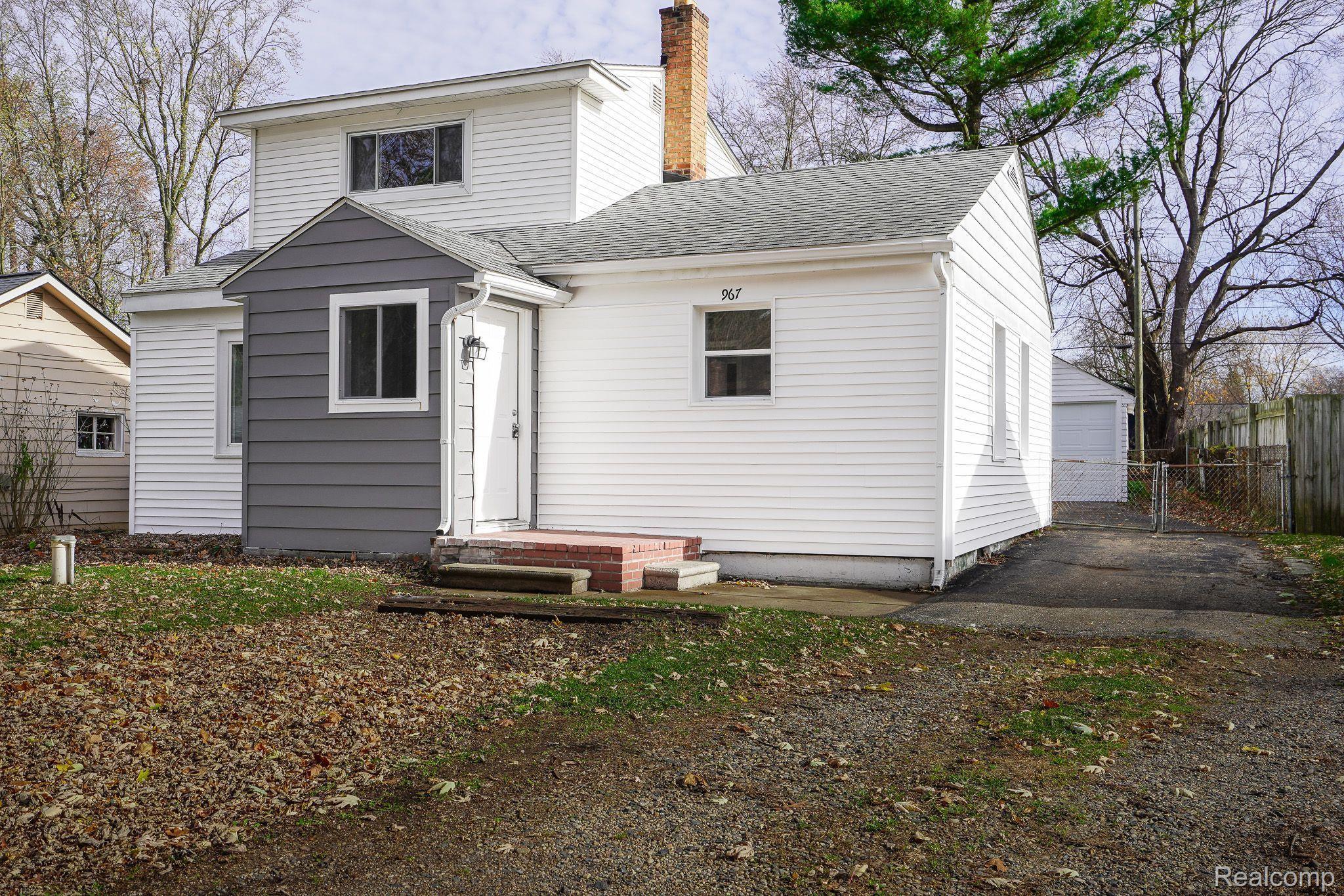 967 KEITH Street