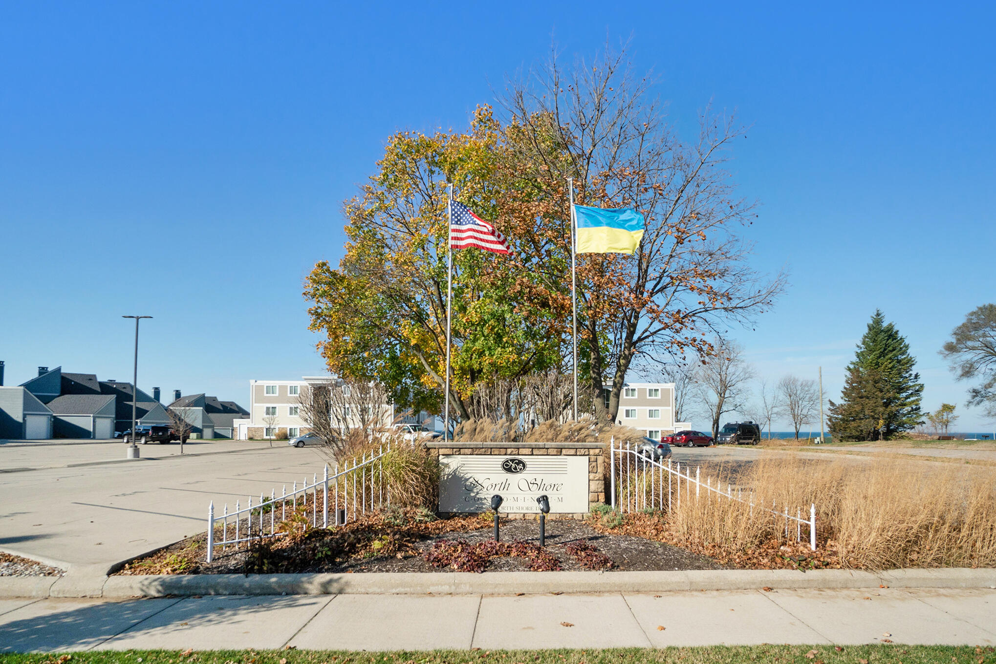 225 N Shore Drive 007