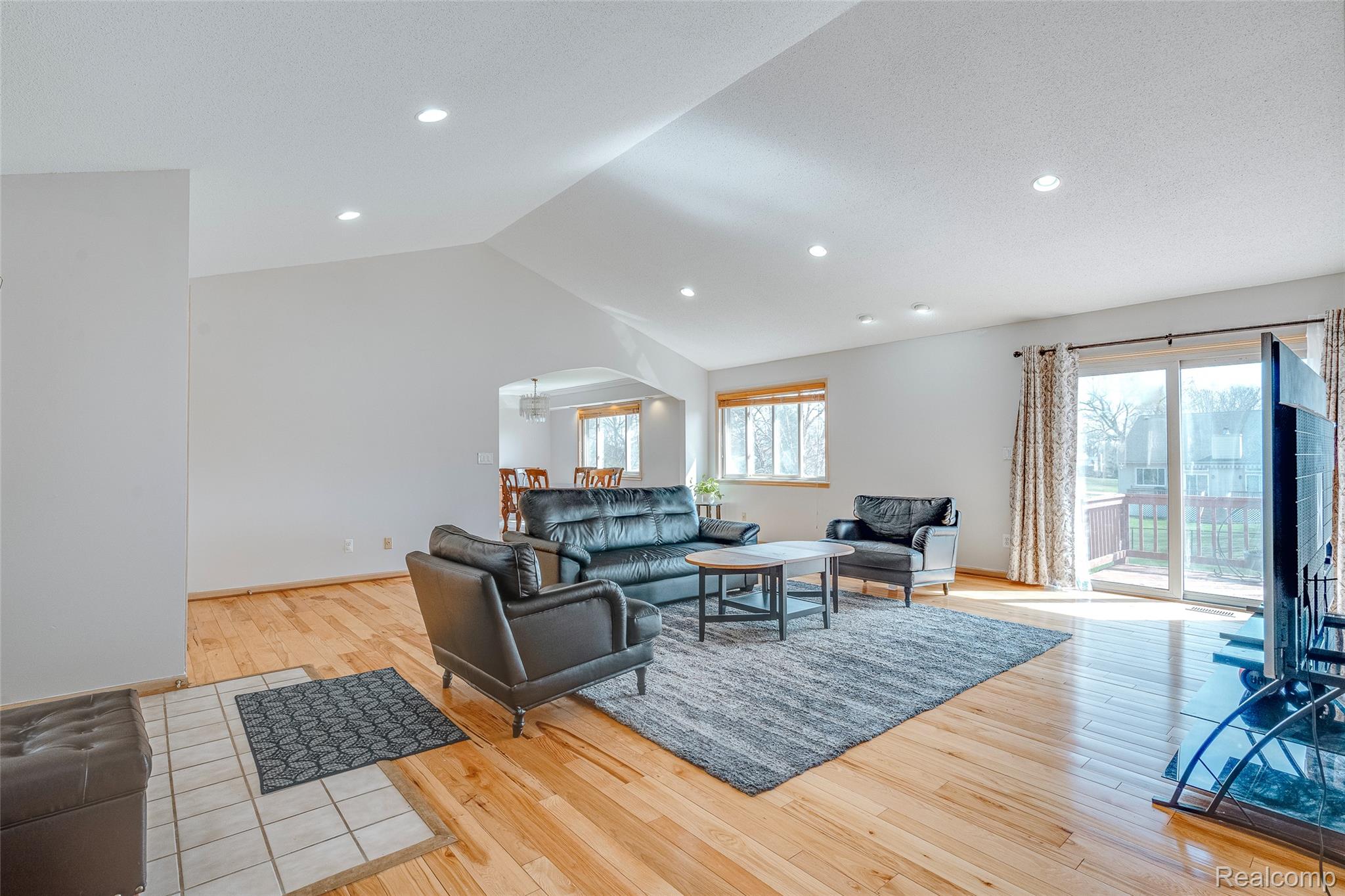 29593 Medbury Street