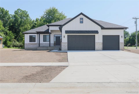 Photo of 55050 Englewood Drive, Macomb Township, MI 48042 (MLS # 20261058908)