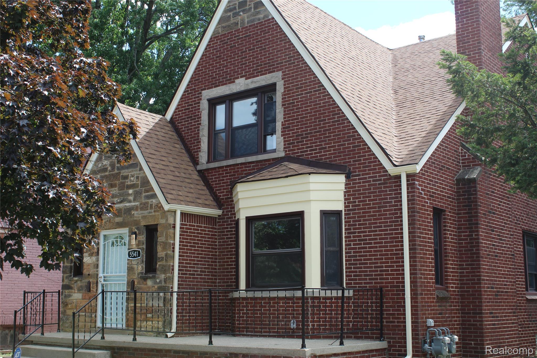 5543 Balfour Road
