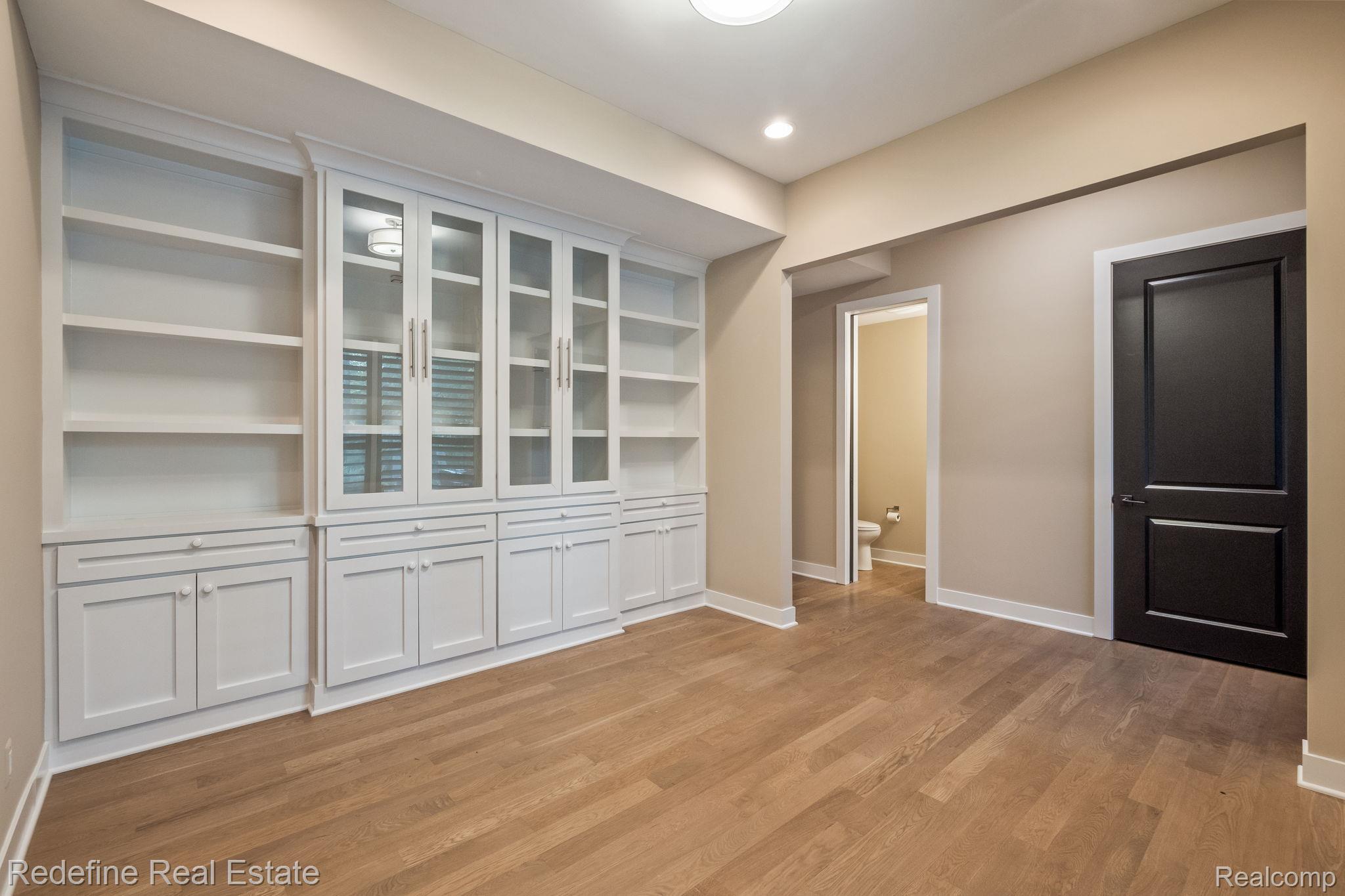 722 E Parent Avenue