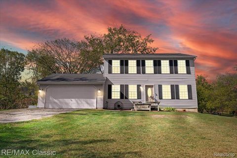 Photo of 10979 Milford Road, Rose Township, MI 48442 (MLS # 20251043061)