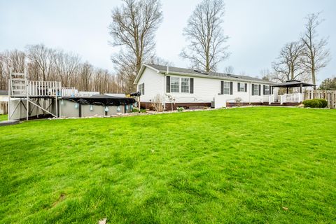 Tiny photo for 5661 Clark Street, Coloma Charter Township, MI 49038 (MLS # 69026013535)