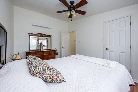 Tiny photo for 5661 Clark Street, Coloma Charter Township, MI 49038 (MLS # 69026013535)