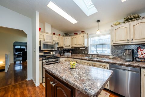 Tiny photo for 5661 Clark Street, Coloma Charter Township, MI 49038 (MLS # 69026013535)