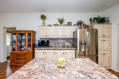 Tiny photo for 5661 Clark Street, Coloma Charter Township, MI 49038 (MLS # 69026013535)