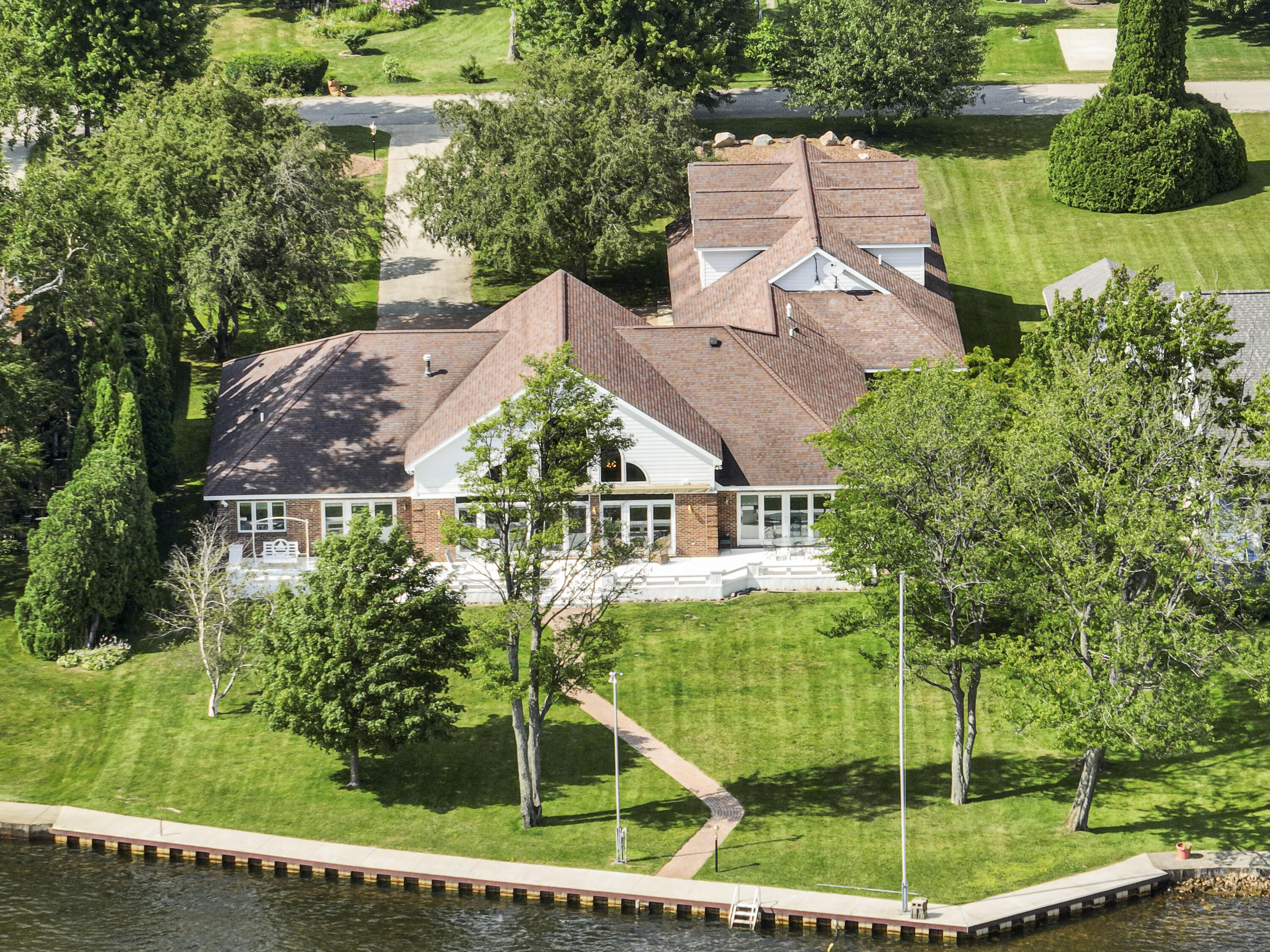 707 Lake Shore Drive