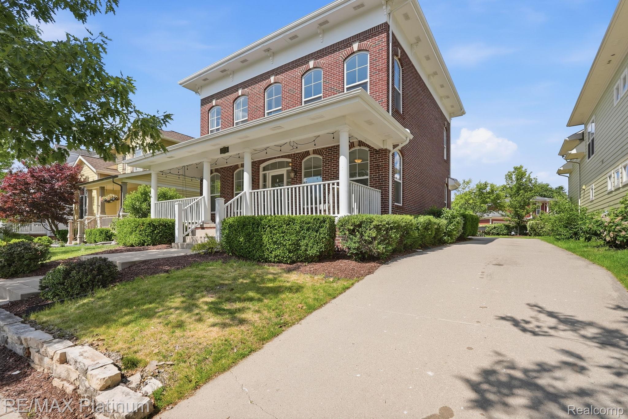 1713 Town Commons Drive
