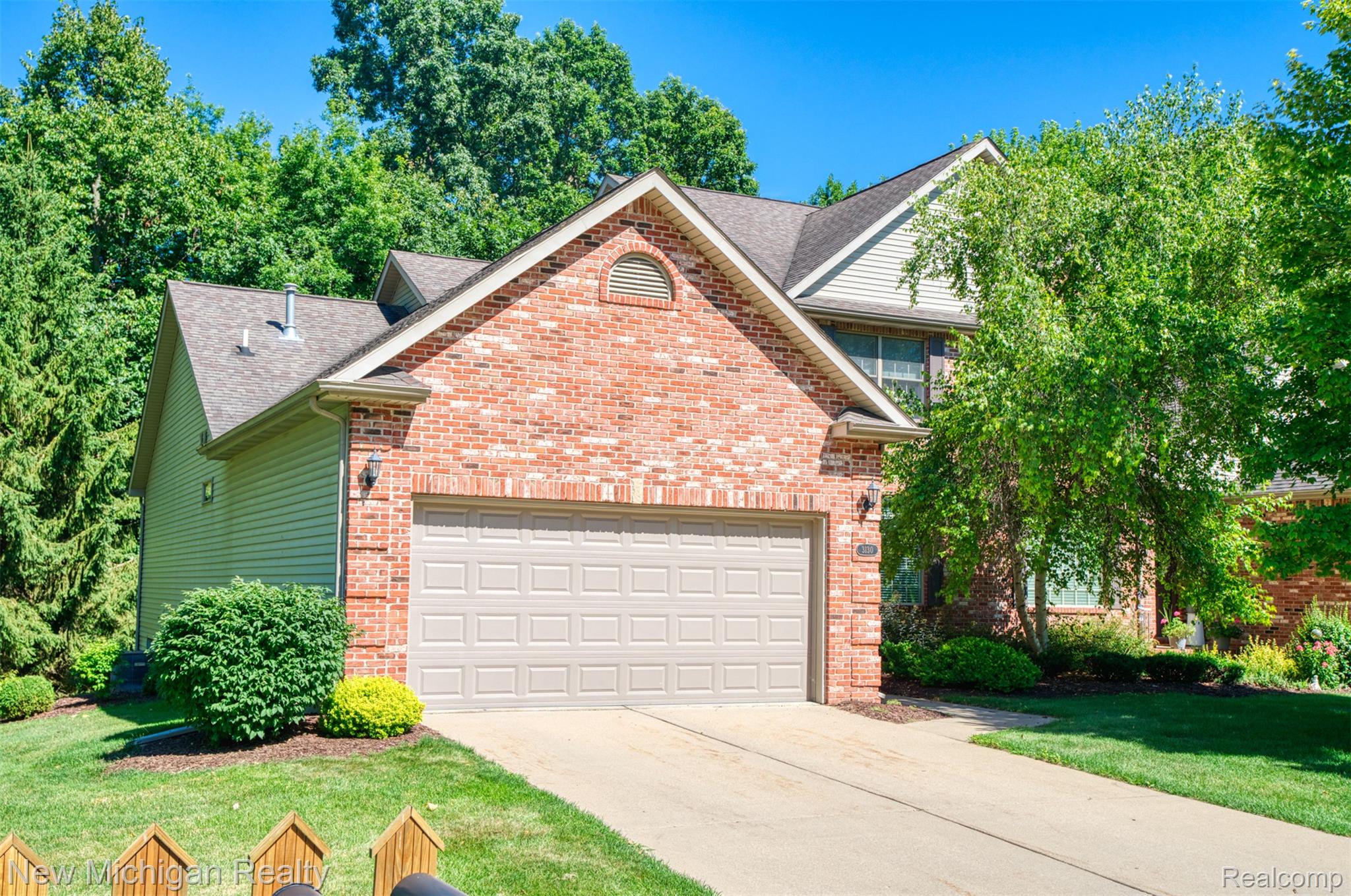 3130 Harbor Pointe Circle