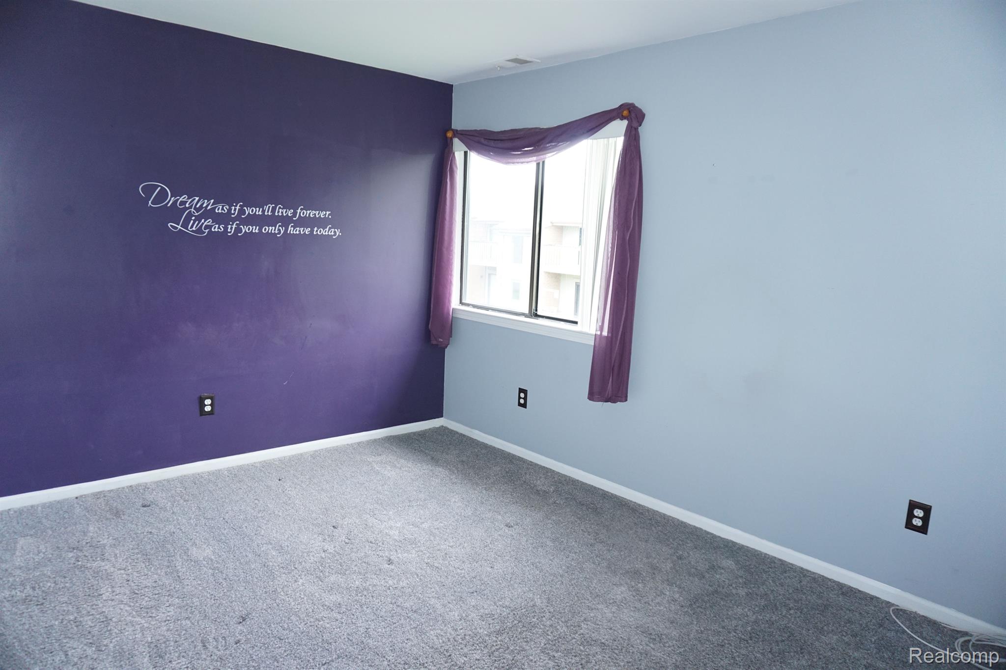 Clinton Charter Township, Michigan 48035, United States, 2 Bedrooms Bedrooms, ,1 BathroomBathrooms,Residential,Active,125932