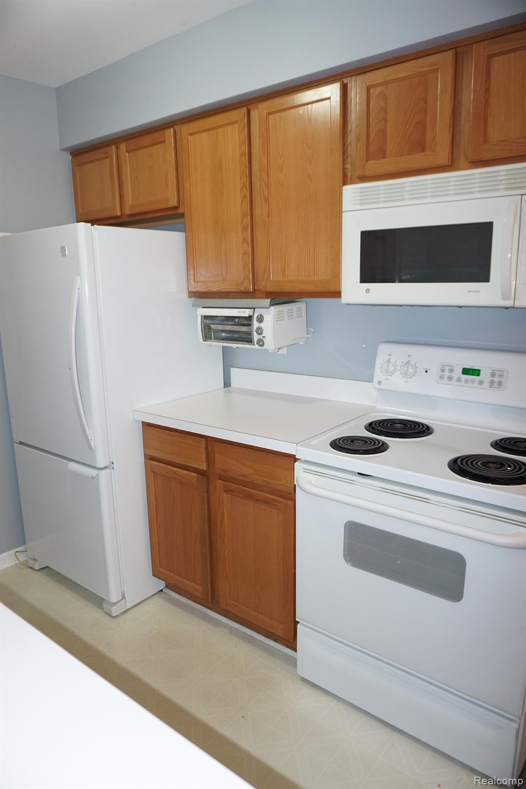 Clinton Charter Township, Michigan 48035, United States, 2 Bedrooms Bedrooms, ,1 BathroomBathrooms,Residential,Active,125932