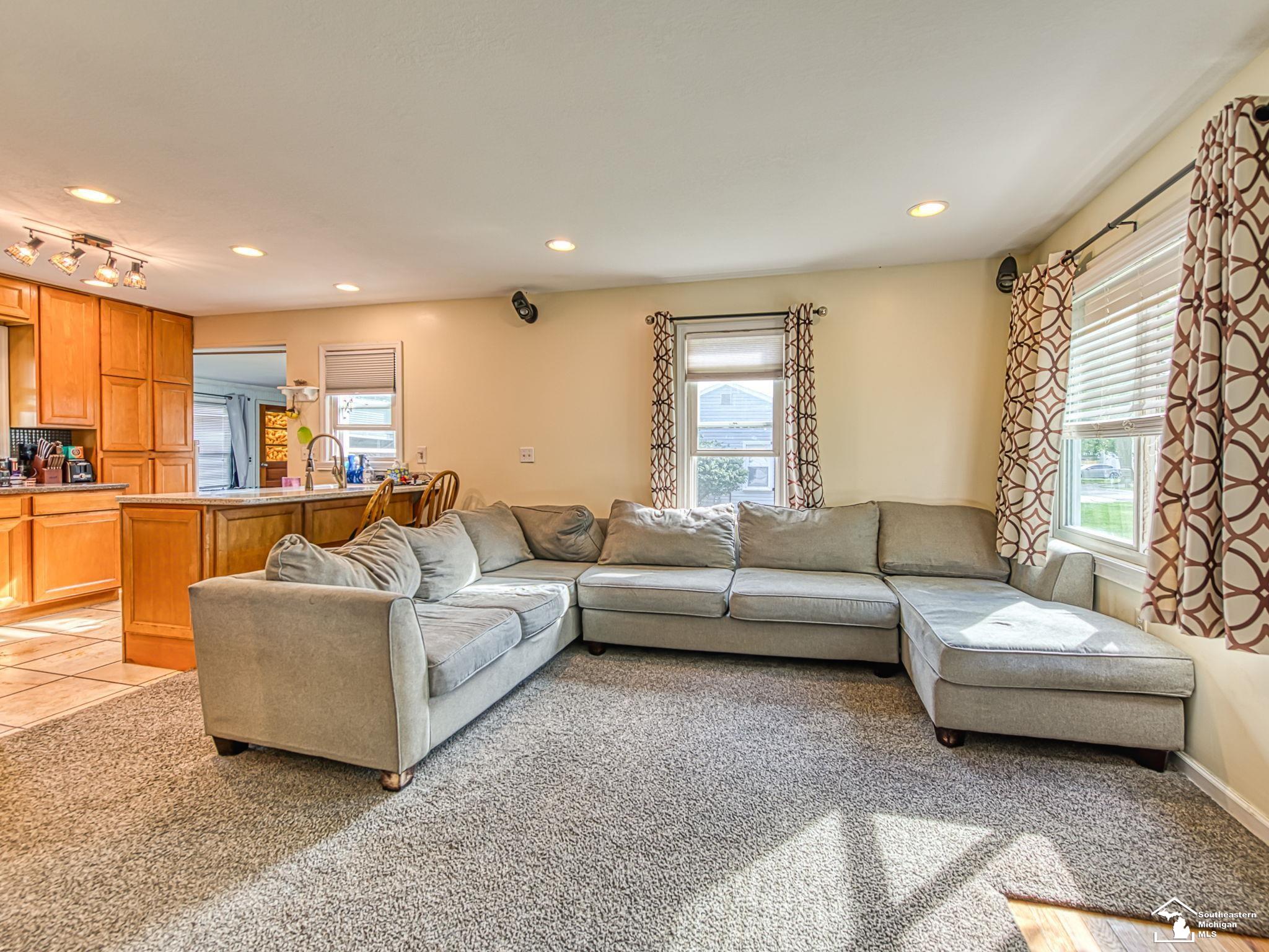 1664 Sunset Boulevard