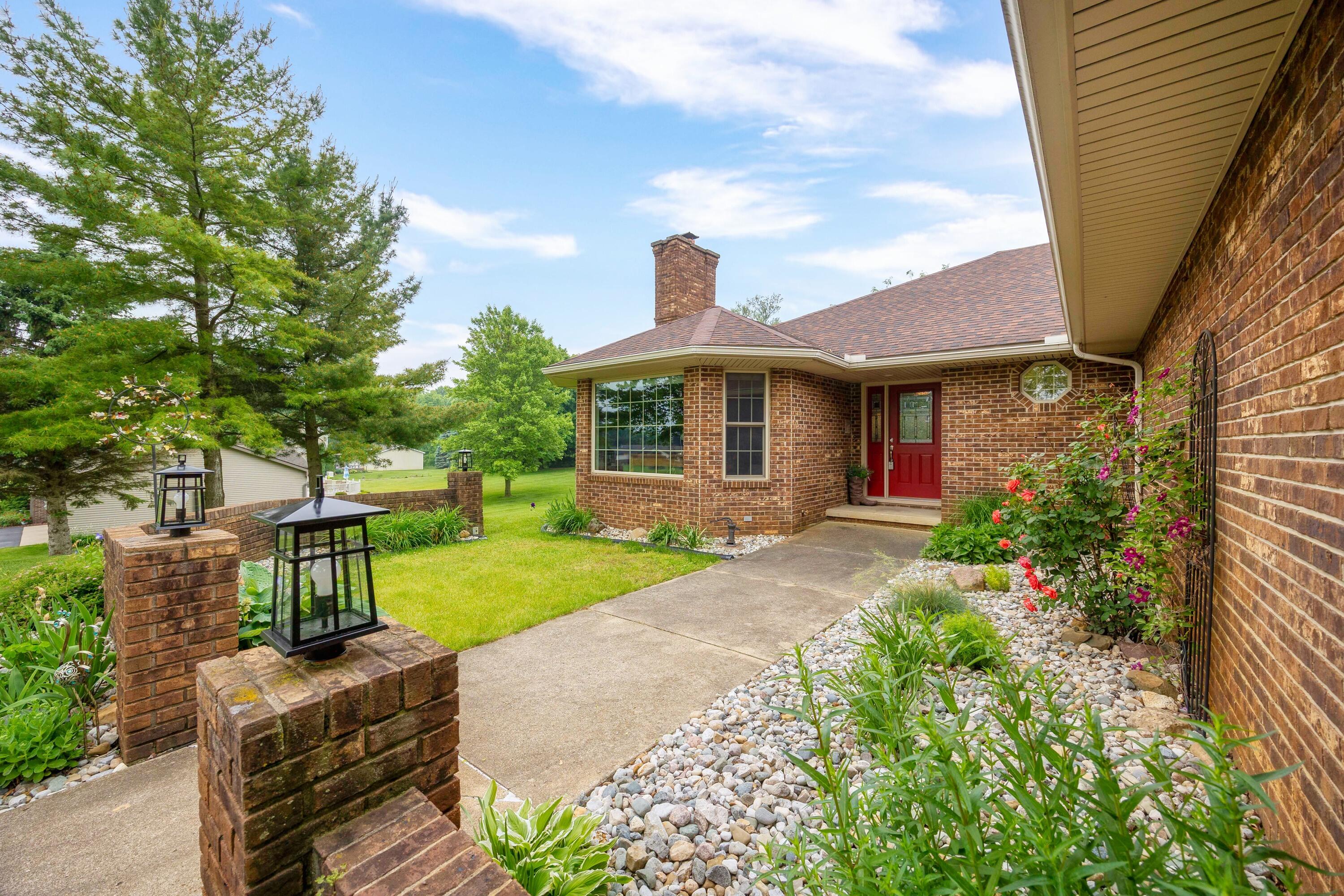 9128 Clover Drive