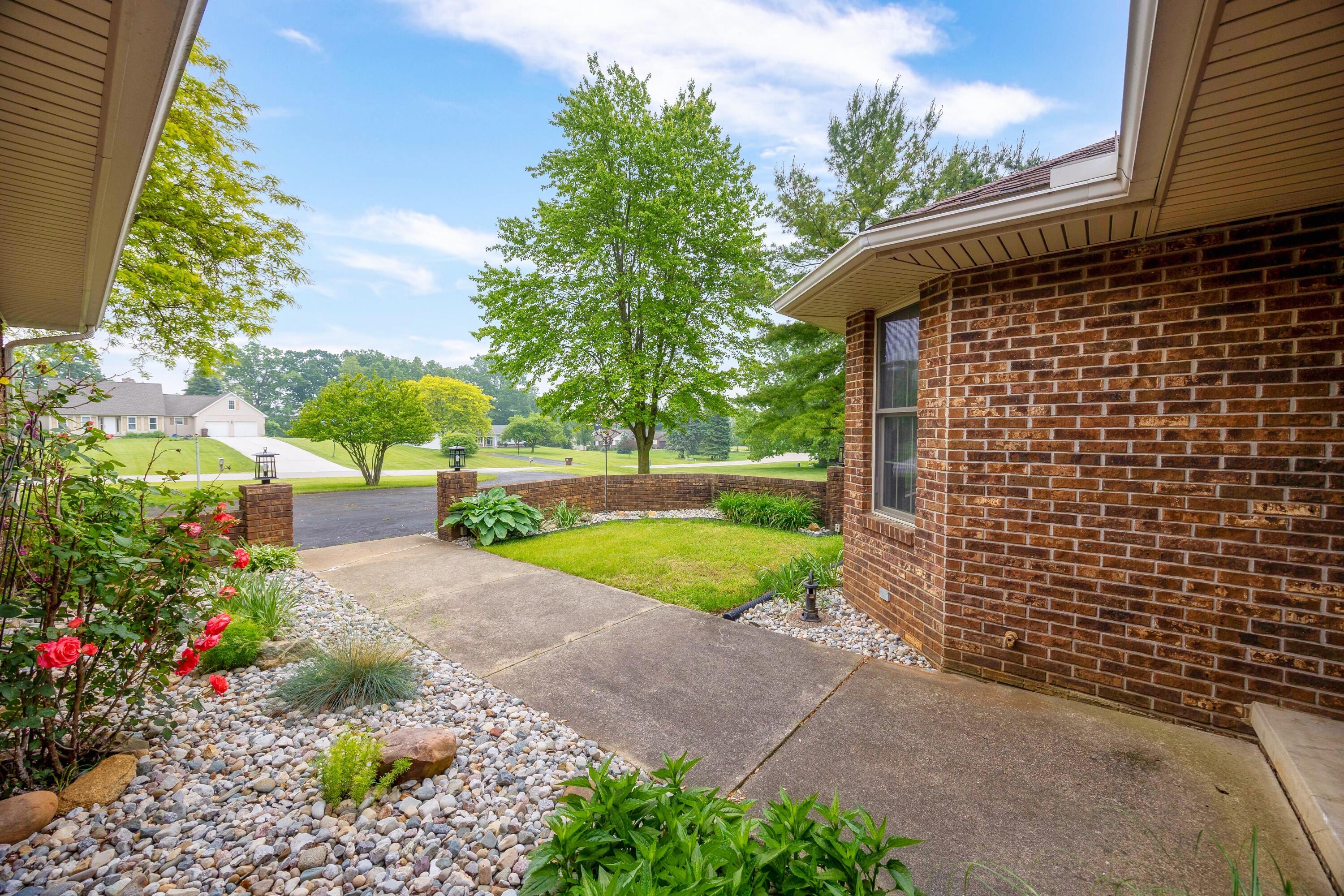9128 Clover Drive