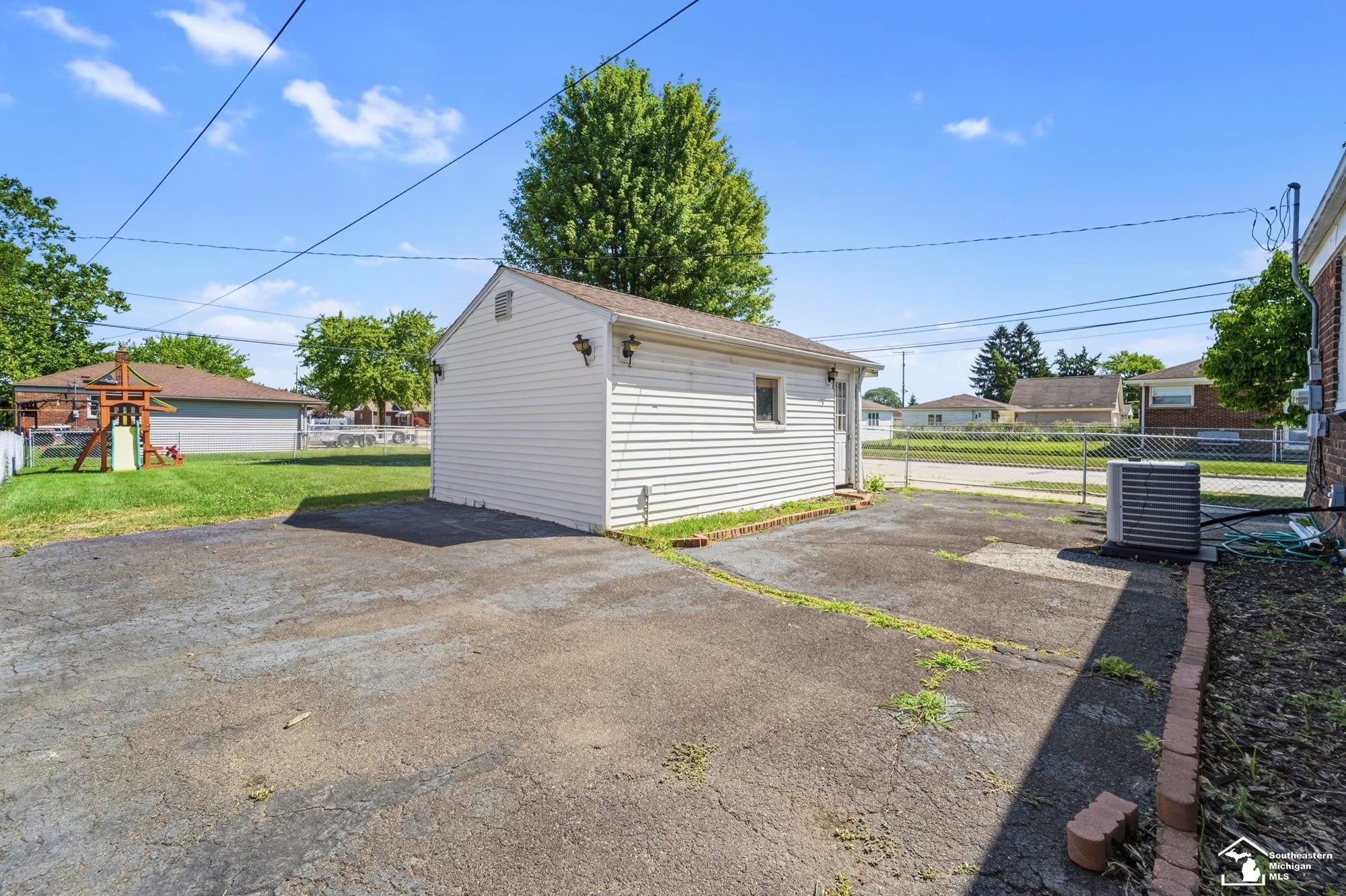 13012 Cherry Street