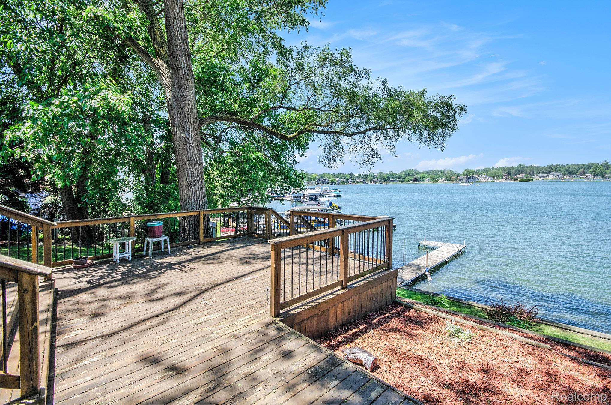 2058 S Long Lake Road