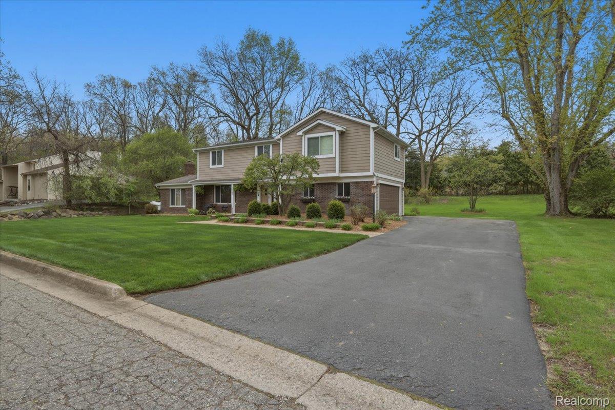 5105 Mohawk Avenue