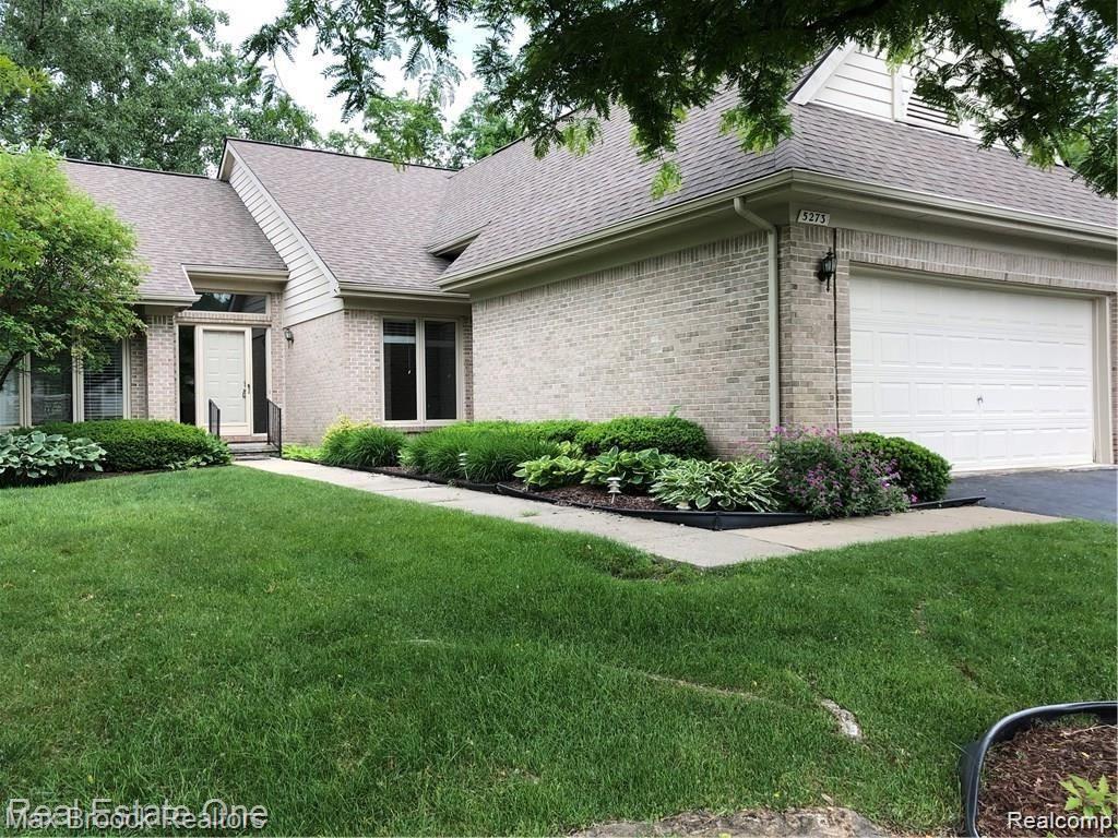 5273 SIMPSON LAKE Road