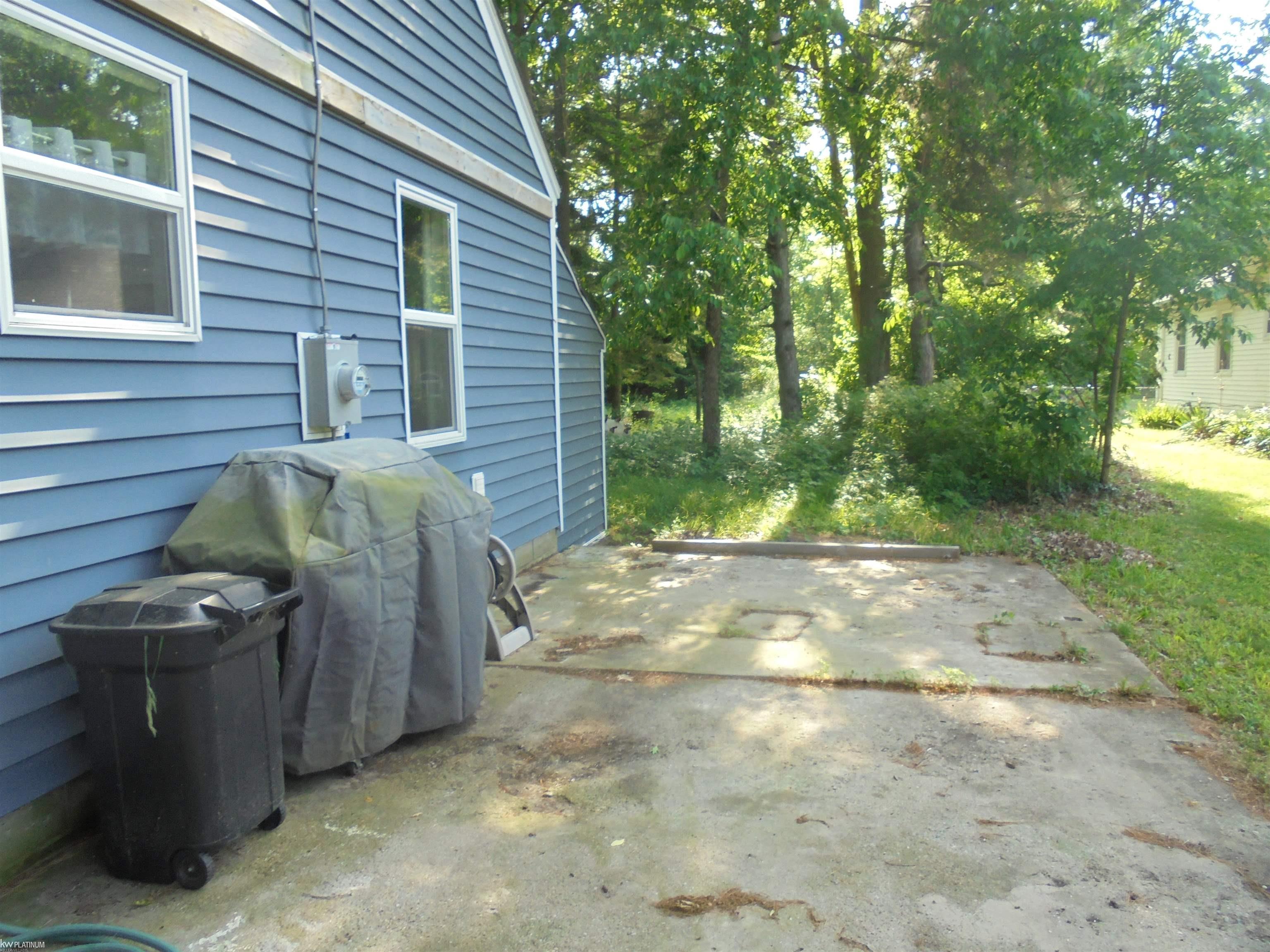 6533 Bunker Road