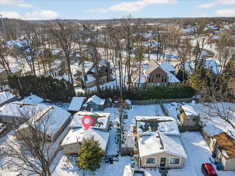 1384 Hendricks Way Waterford Charter Township MI 48328