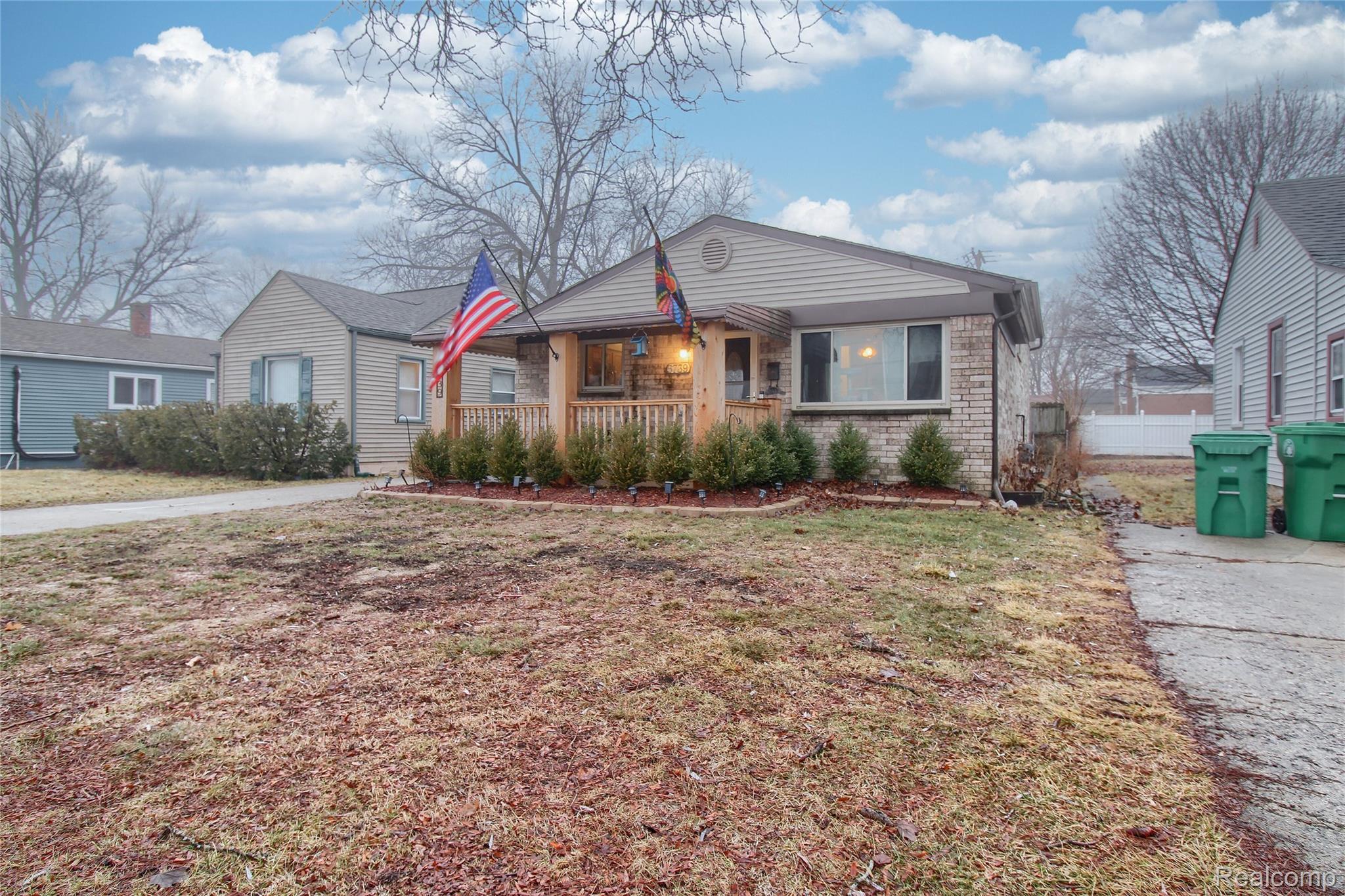 5739 Harrison Street