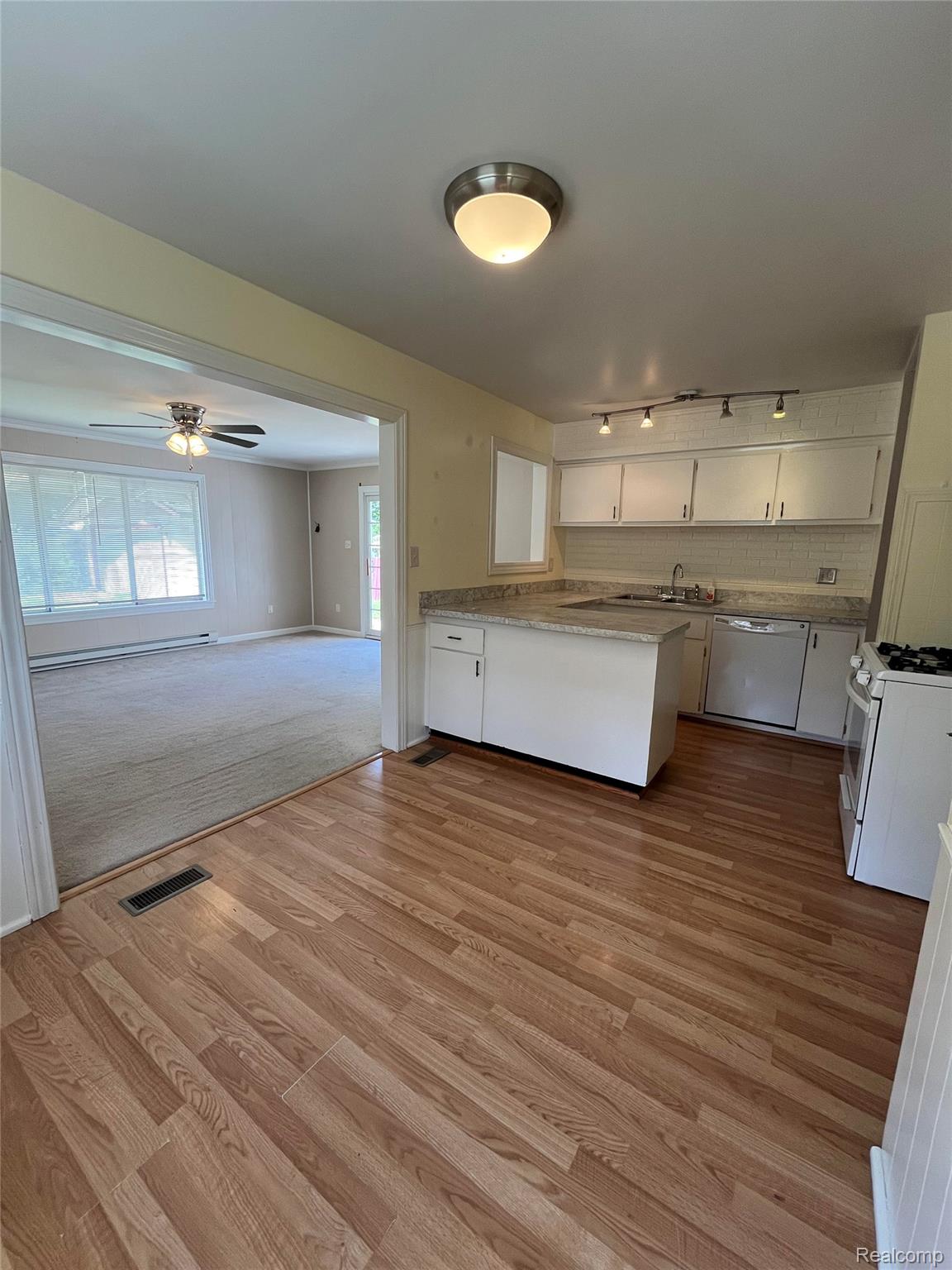 284 S BYFIELD Street