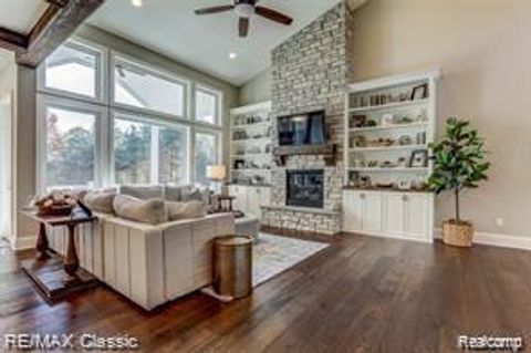 4321 McCormick Fenton City MI 48451