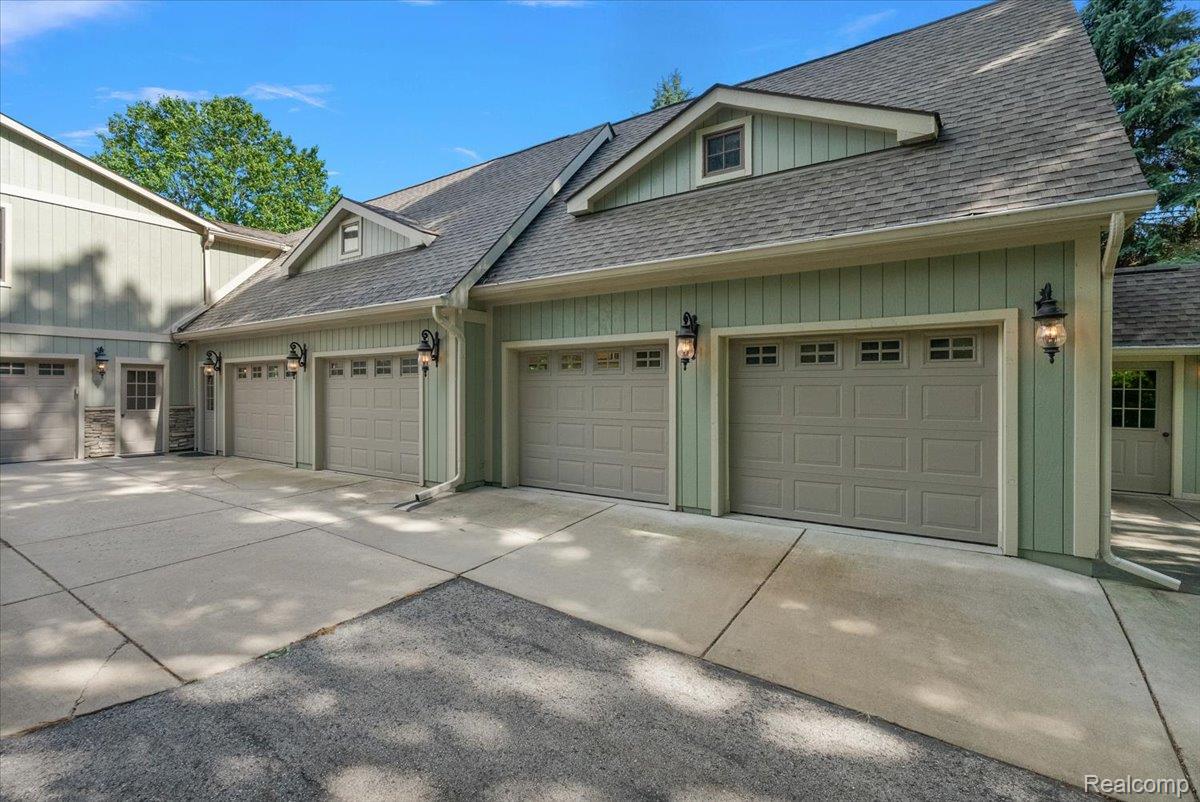 5630 Griffith Drive