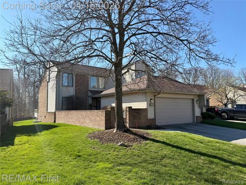 29349 W Chanticleer Drive Southfield City MI 48034