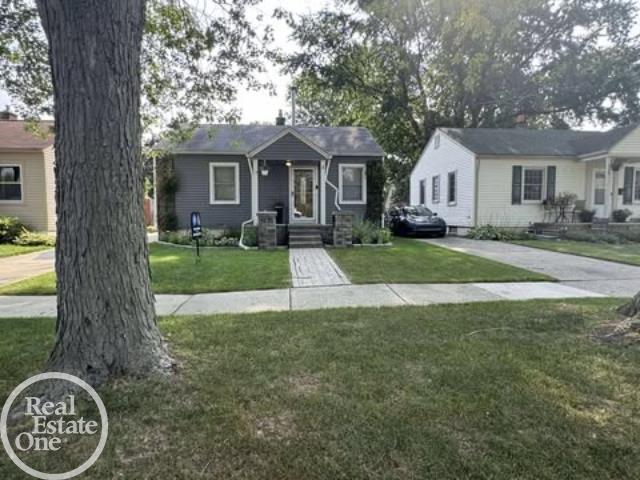 4236 Buckingham Avenue