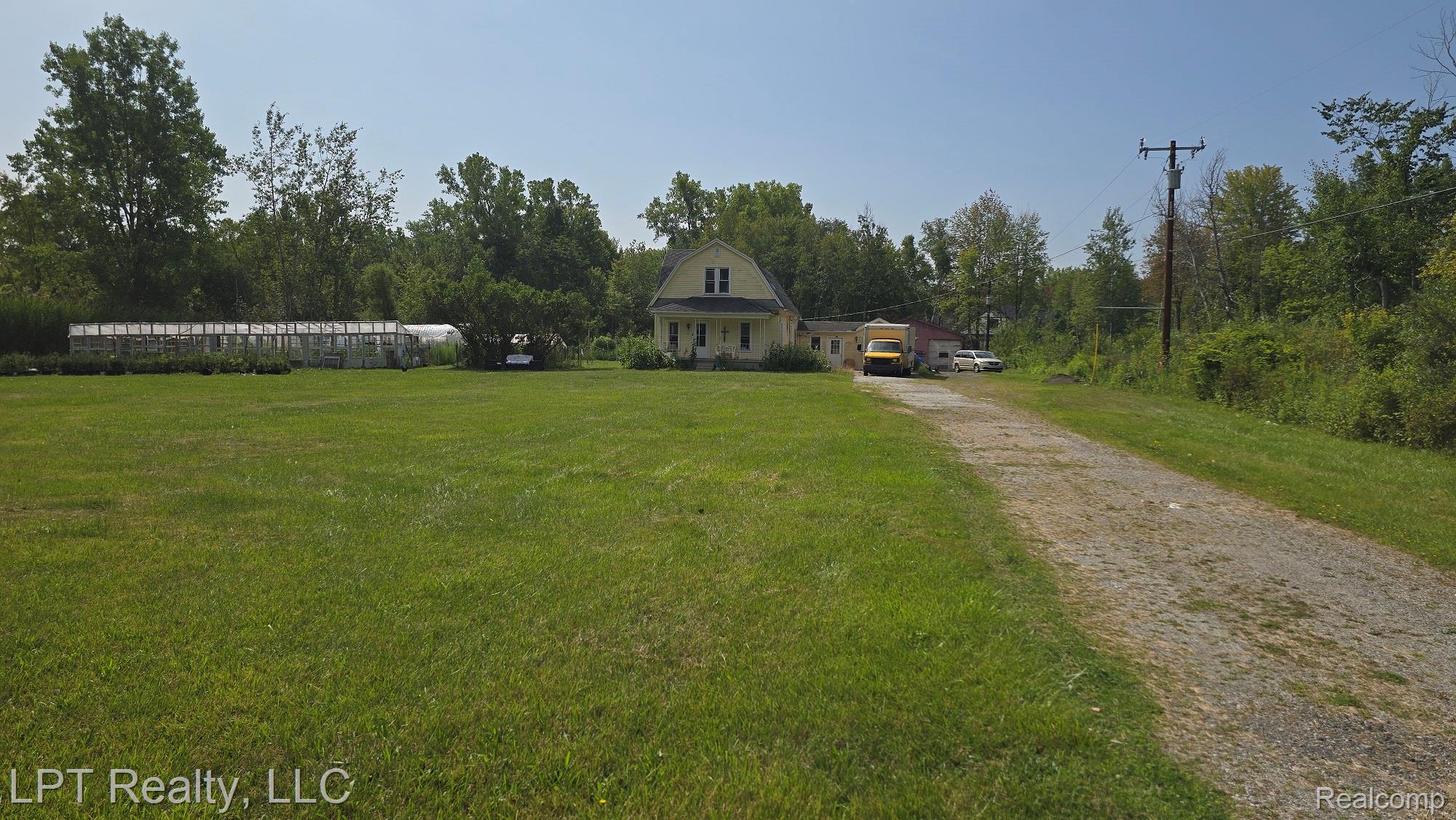 5137 Ravenswood Road