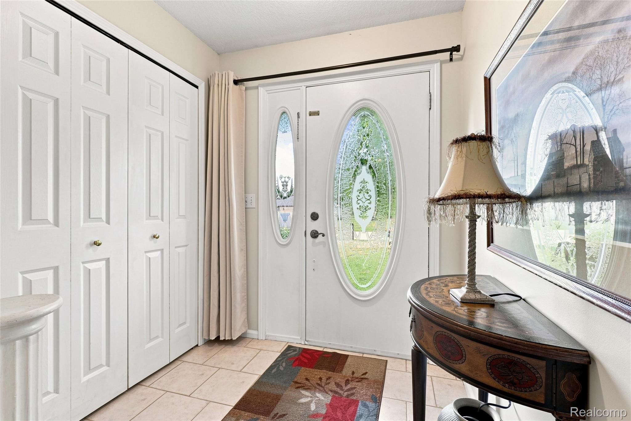 11106 W Glen