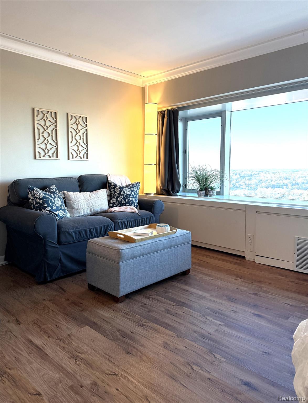 555 E William Street 25H