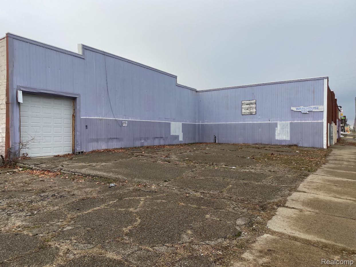 4514 N Saginaw Street