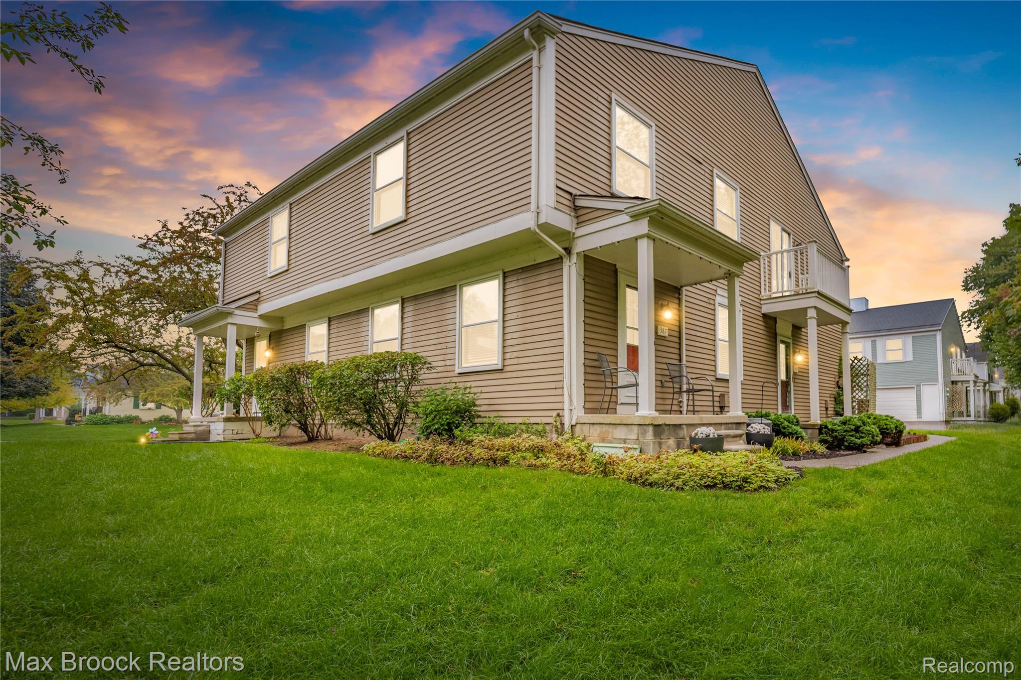 387 Neptune Drive