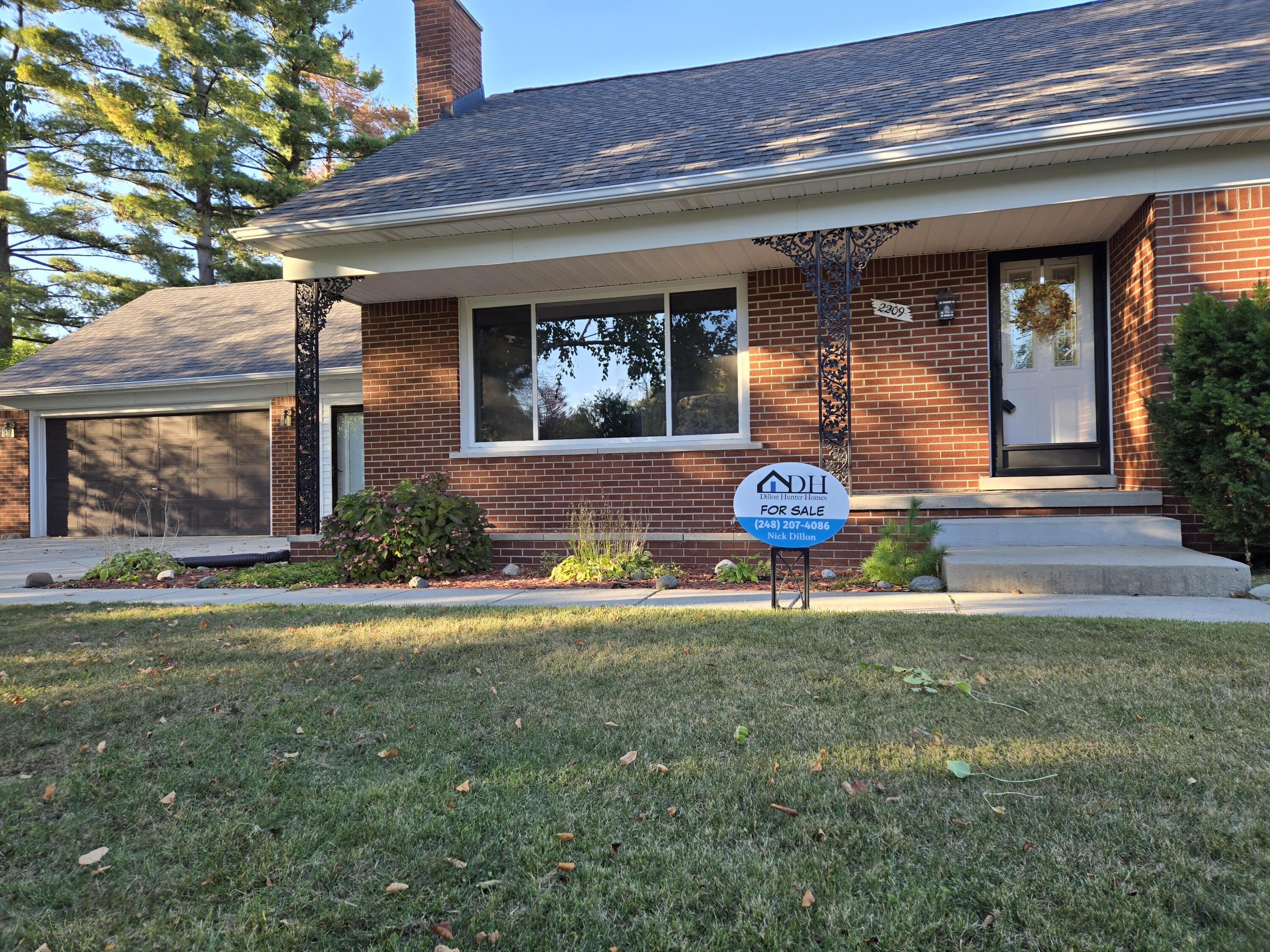 2209 Cromie Drive