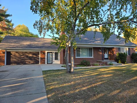 2209 Cromie Drive Warren City MI 48092