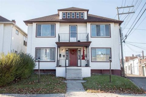 1463 Beaconsfield #2N Grosse Pointe Park City MI 48230