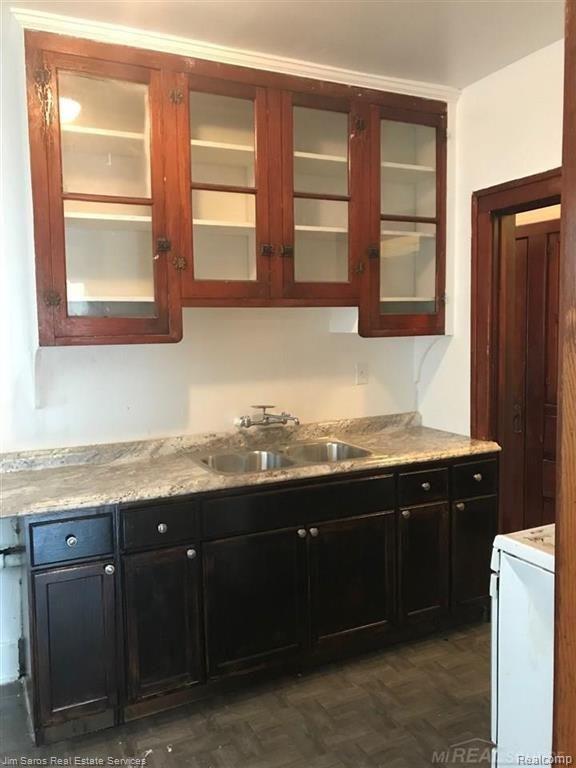 1463 Beaconsfield #2N