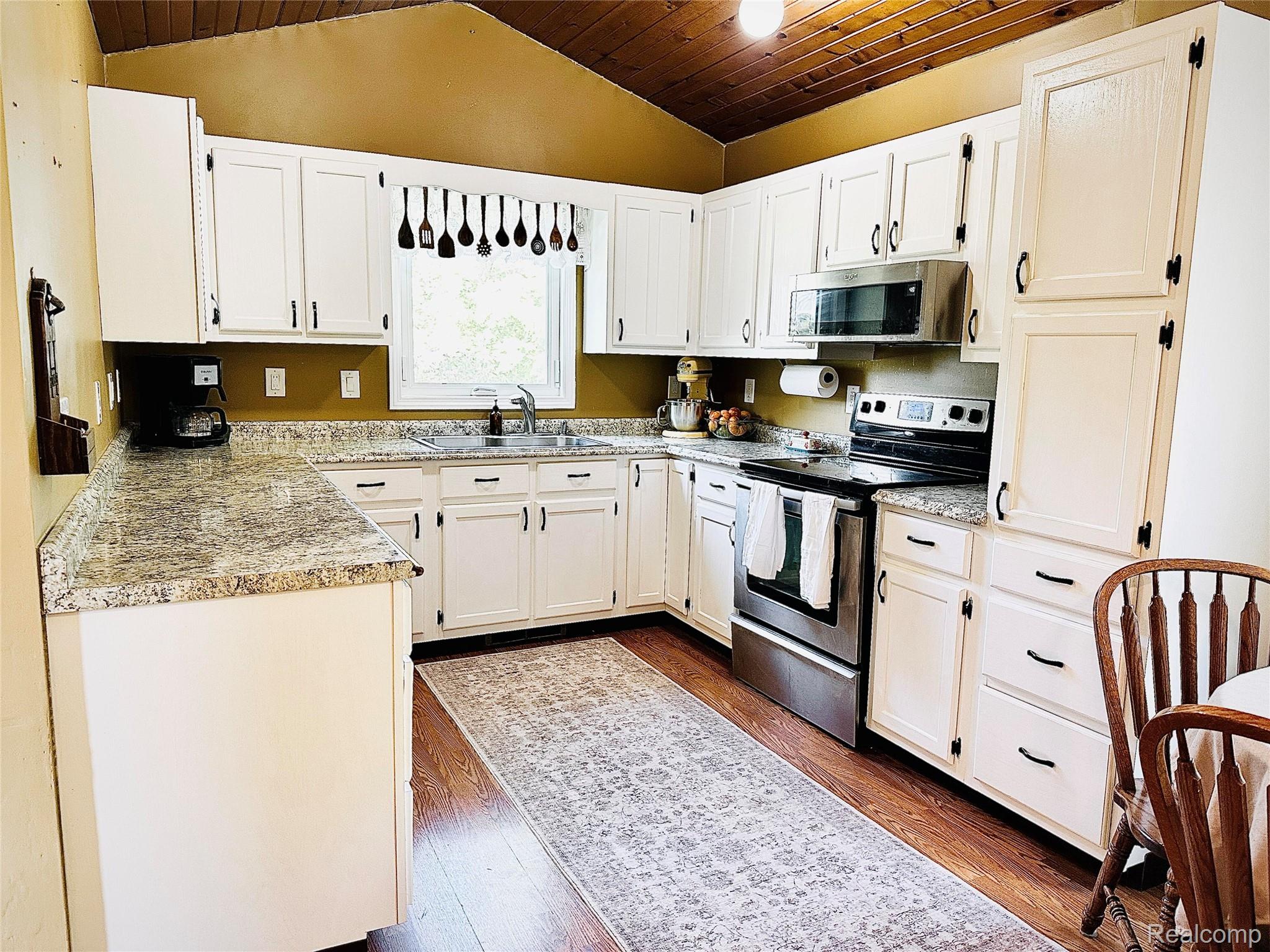 4520 Dutton Road