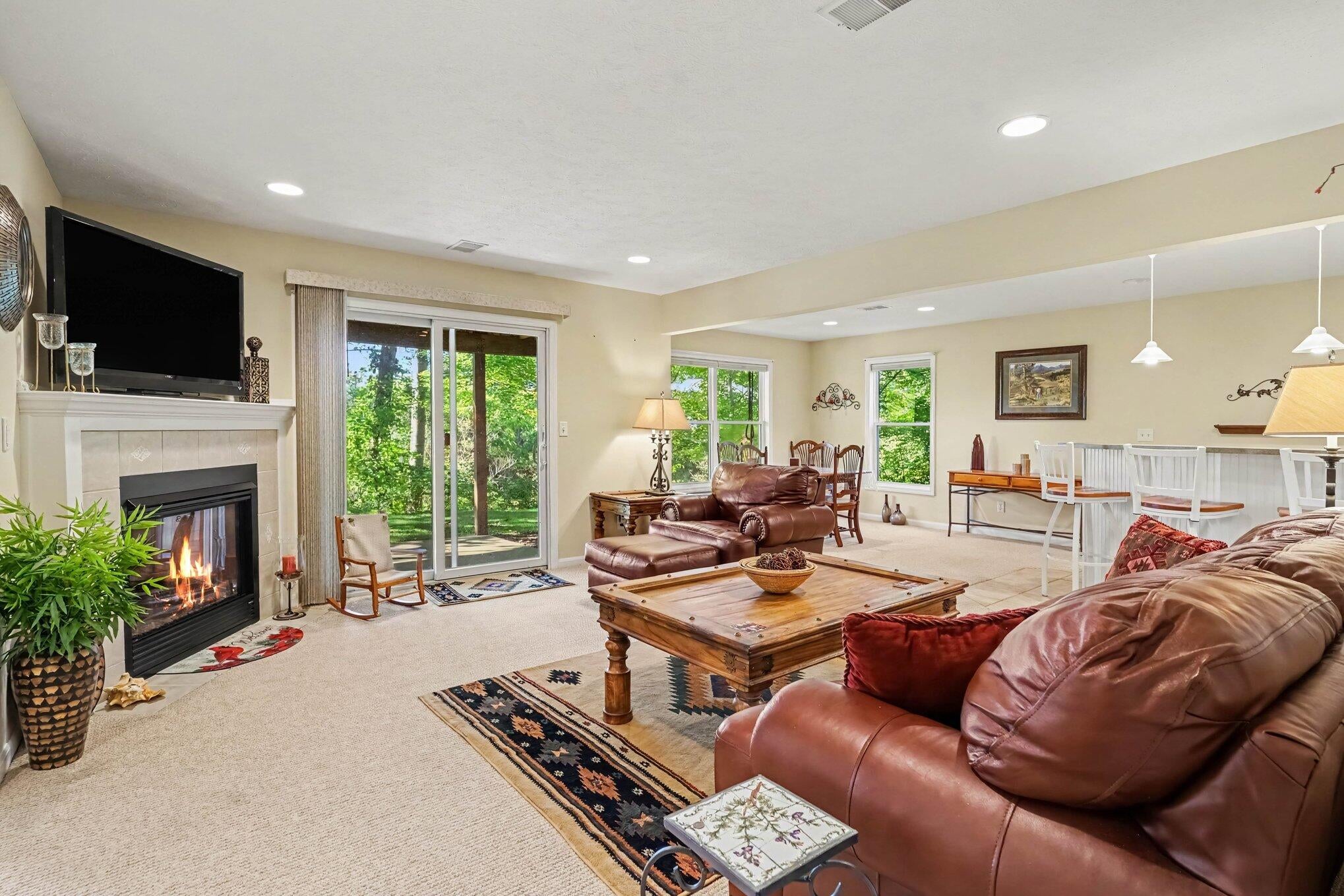 1538 Beechtree Cmns 13