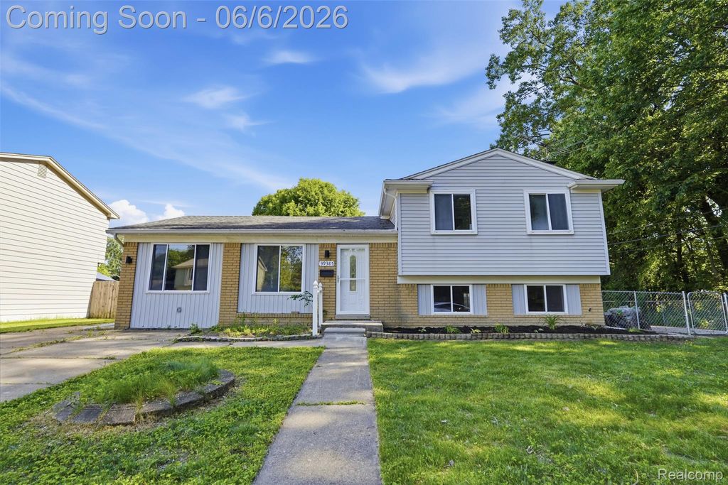 Photo of 39385 Dillingham Street, Westland City, MI 48186 (MLS # 20261041717)