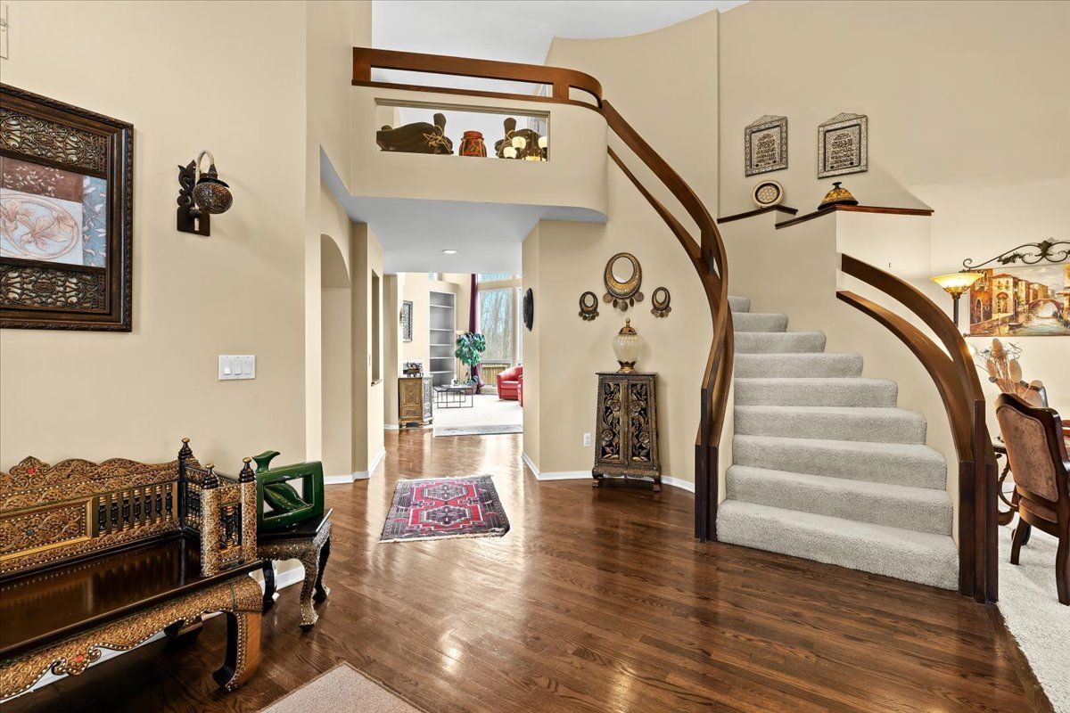 4759 MIRROR LAKE Drive